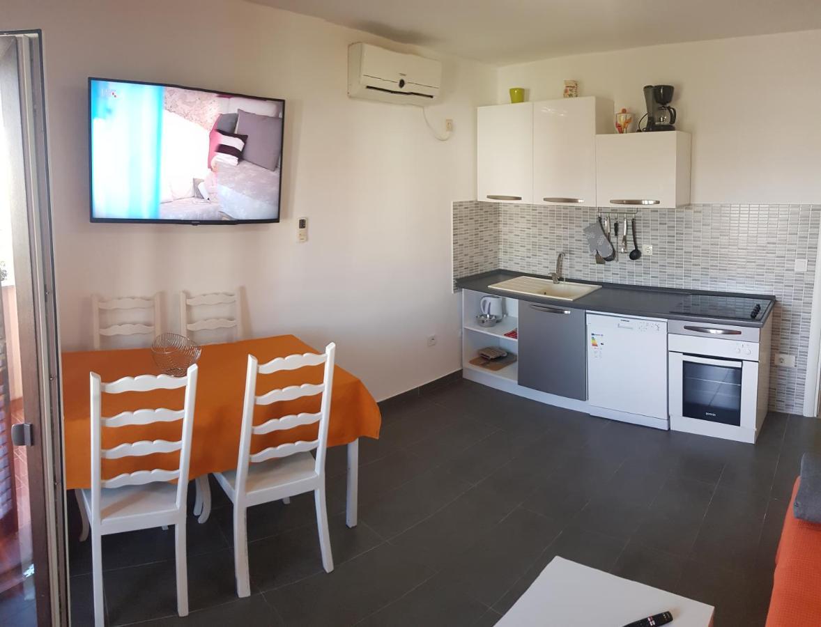 Apartmani Zem, Krk Krk Town Kültér fotó